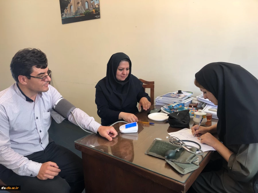 اجرای طرح بسیج ملی کنترل فشار خون در پردیس فاطمه الزهرا(س) 2