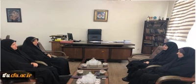 با میزبانی سرپرست پردیس فاطمه الزهرا(ُس) برگزار شد:

نشست صمیمی با مدیر کل امور بانوان و خانواده استانداری آذربایجان شرقی خانم دکتر صادقی زاده