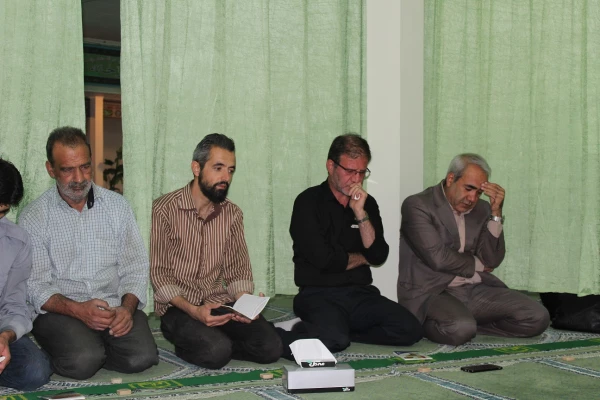 برگزاری مراسم زیارت عاشورا در نمازخانه پردیس فاطمه الزهرا(س) تبریز 2