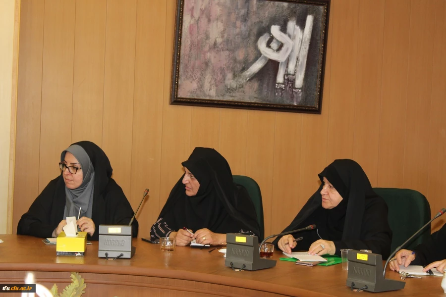 جلسه کمیته فرهنگی شهریور ماه پردیس فاطمه الزهرا(س)  3