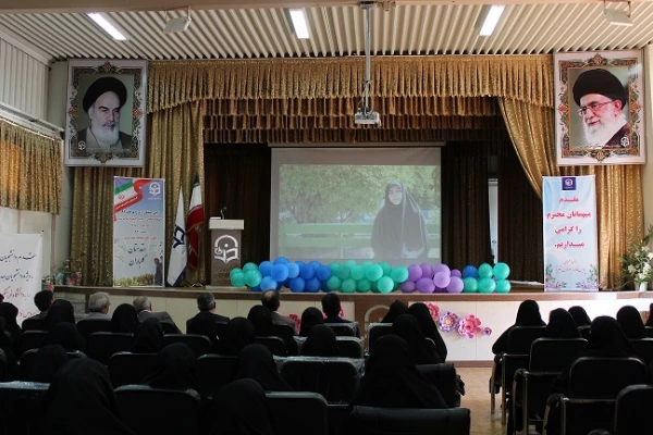 مراسم آیین استقبال از نو دانشجو معلمان پردیس فاطمه الزهرا(س) تبریز 9