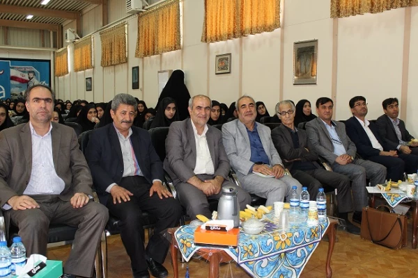 مراسم آیین استقبال از نو دانشجو معلمان پردیس فاطمه الزهرا(س) تبریز 11