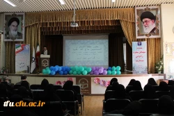مراسم آیین استقبال از نو دانشجو معلمان پردیس فاطمه الزهرا(س) تبریز 12