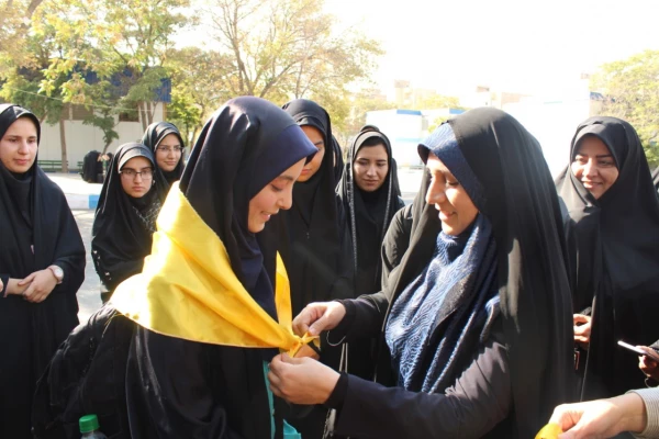 مراسم بدرقه زائران اربعین دانشجویان وکارکنان پردیس فاطمه الزهرا(س) تبریز 5