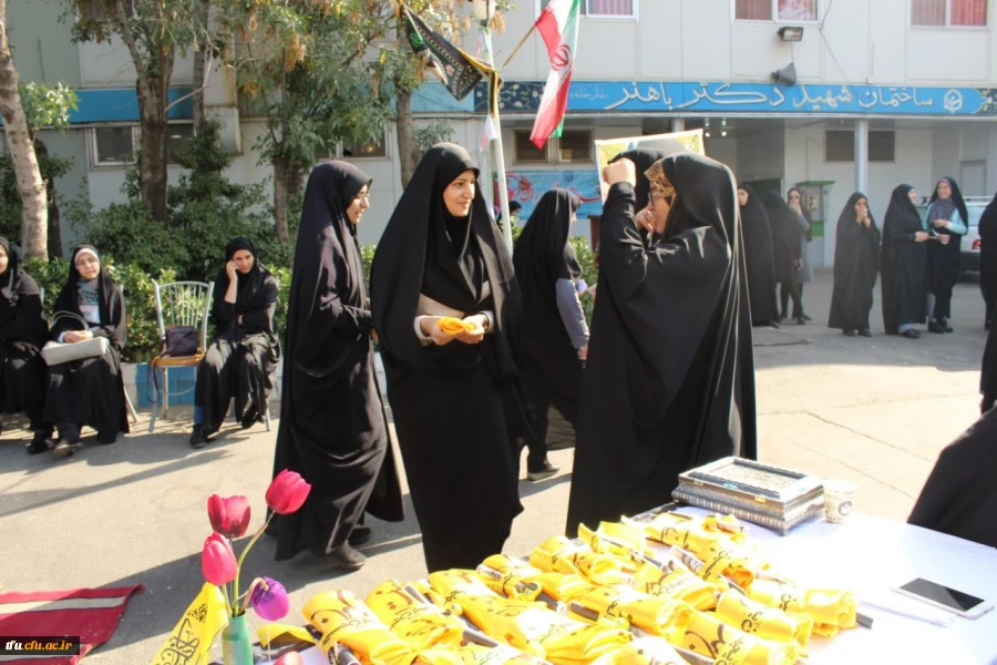 مراسم بدرقه زائران اربعین دانشجویان وکارکنان پردیس فاطمه الزهرا(س) تبریز 7