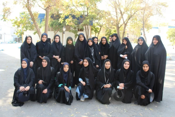 مراسم بدرقه زائران اربعین دانشجویان وکارکنان پردیس فاطمه الزهرا(س) تبریز 8