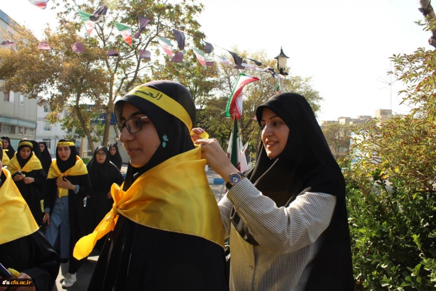 مراسم بدرقه زائران اربعین دانشجویان وکارکنان پردیس فاطمه الزهرا(س) تبریز 9