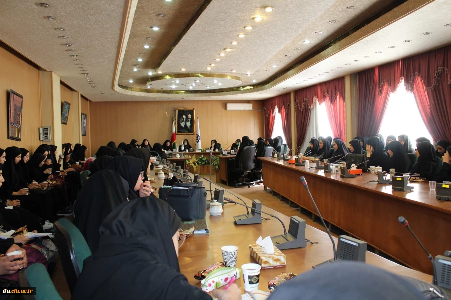 نشست تخصصی با موضوع آثار تربیتی پیاده روی اربعین 3