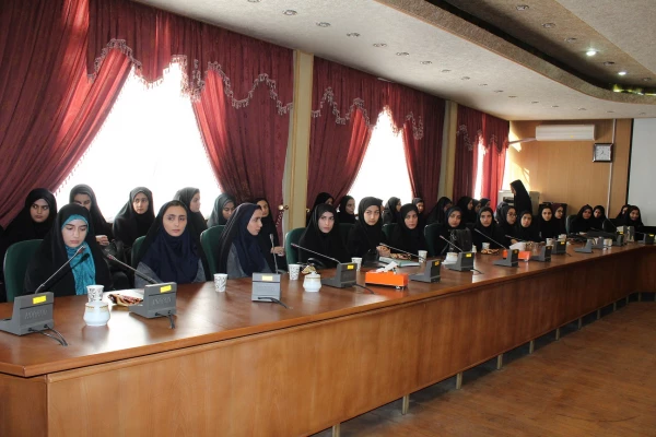 نشست تخصصی با موضوع آثار تربیتی پیاده روی اربعین 5