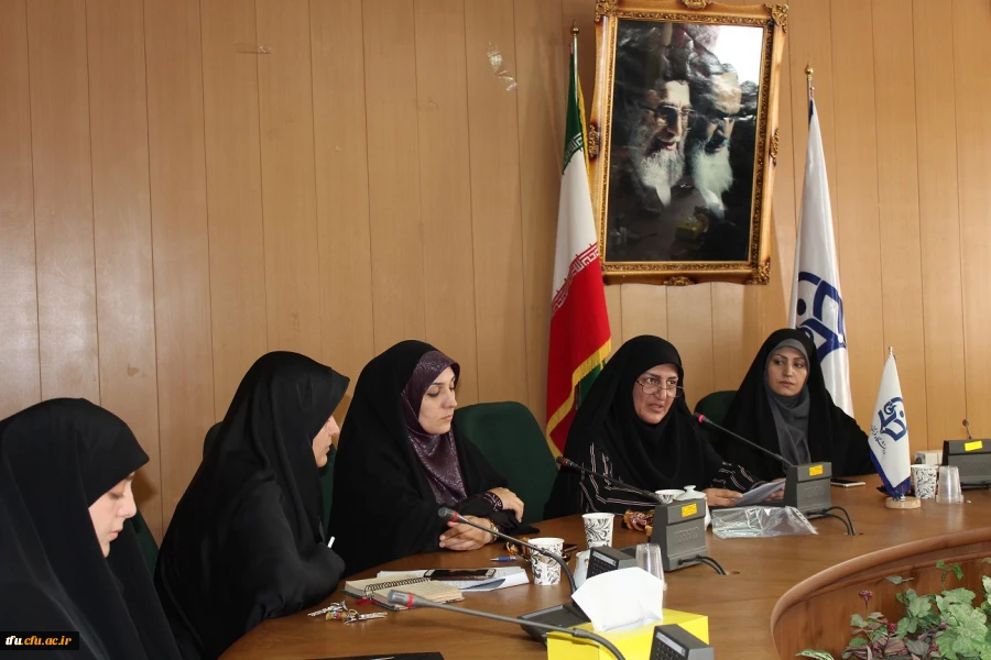 نشست تخصصی با موضوع آثار تربیتی پیاده روی اربعین 8