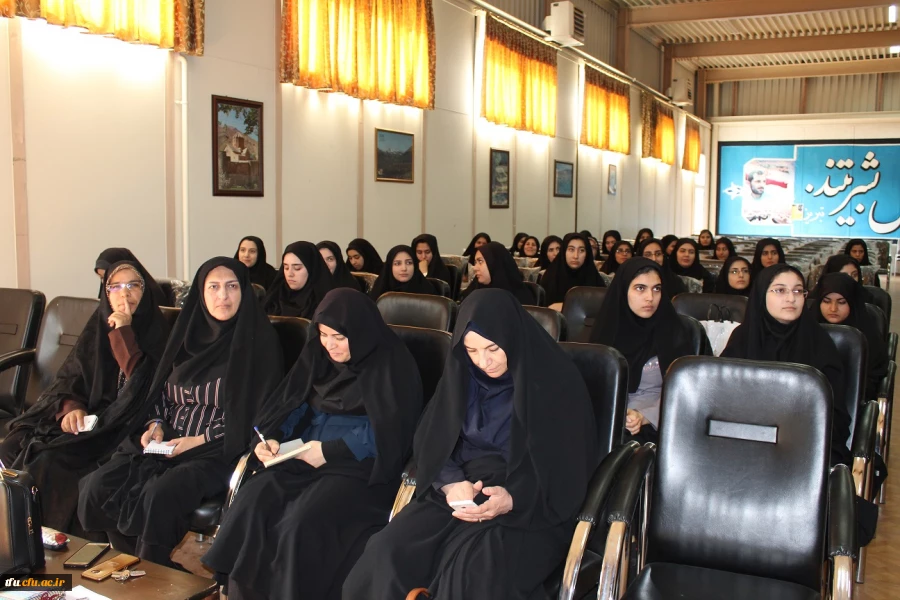 کارگاه آموزشی آسیب ها و تهدیدات فضای مجازی 6