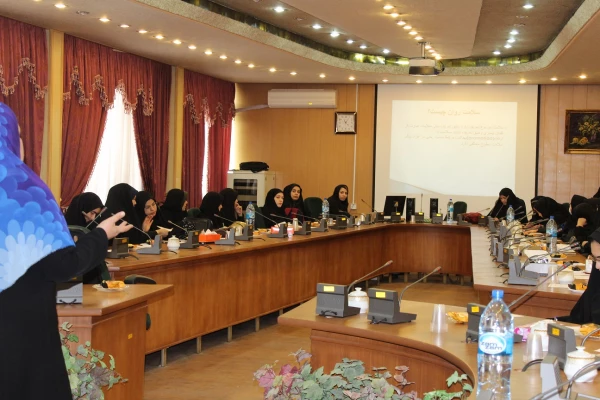 کارگاه آموزشی جوان و سلامت روان
 5