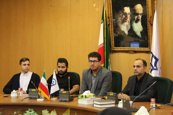 دومین جلسه از سلسله نشست های سربه هوایان با محوریت نجوم
 3