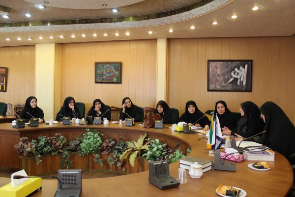 جلسه کمیته پژوهشی پردیس فاطمه الزهرا (س) 2