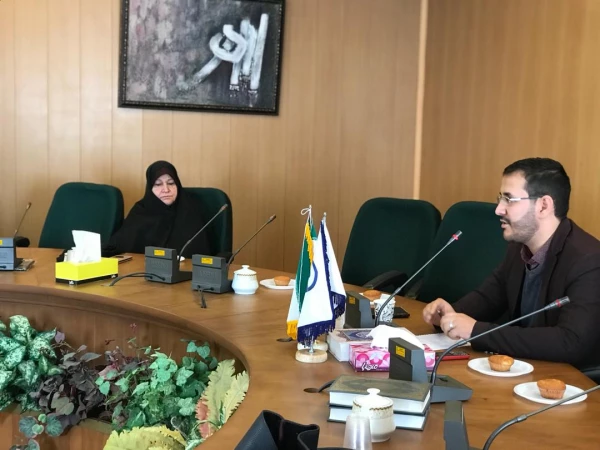 کرسی آزاد اندیشی(فرشته نجات یا شیطان بزرگ)بامحوریت استکبارستیزی 2