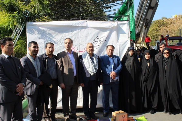 حضور پرشور اساتید، کارکنان و دانشجومعلمان پردیس فاطمه الزهرا(س) تبریز در راهپیمایی ۱۳ آبان
 2