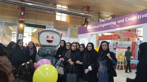 بازدید دانشجویان پردیس فاطمه الزهرا(س) تبریز از هفتمین نمایشگاه نوآوری و فناوری ربع رشیدی
 3