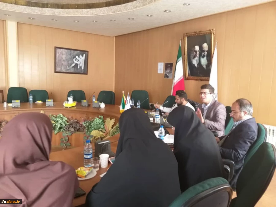 دومین جلسه از سلسله نشست های سربه هوایان

 6