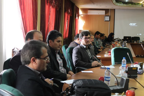 دومین جلسه شورای اداری سال تحصیلی 99-98 پردیس فاطمه الزهرا(س) تبریز برگزار شد 5