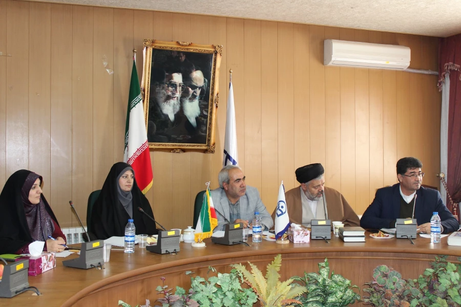 دومین جلسه شورای اداری سال تحصیلی 99-98 پردیس فاطمه الزهرا(س) تبریز برگزار شد 9