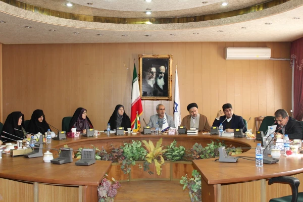 دومین جلسه شورای اداری سال تحصیلی 99-98 پردیس فاطمه الزهرا(س) تبریز برگزار شد 10