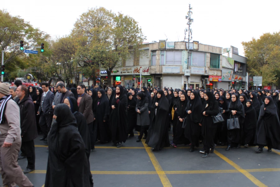 حضور اساتید، همکاران و دانشجومعلمان پردیس فاطمه الزهرا(س) درتجمع مردمی حمایت از امنیت و اقتدار کشور 9