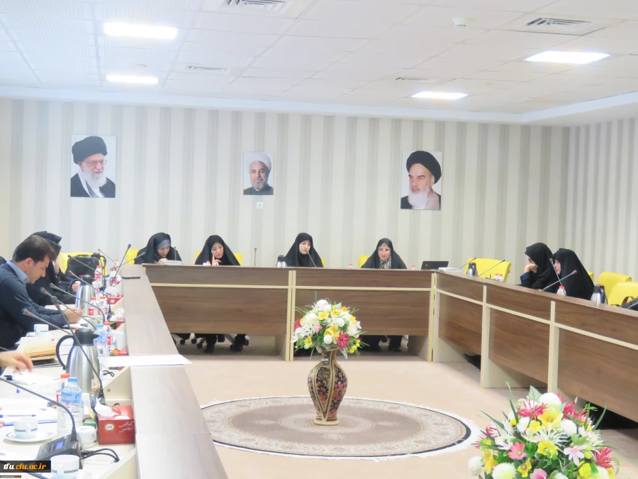 دوره تربیت مدرس مرجع کارورزی دانشگاه فرهنگیان
 10