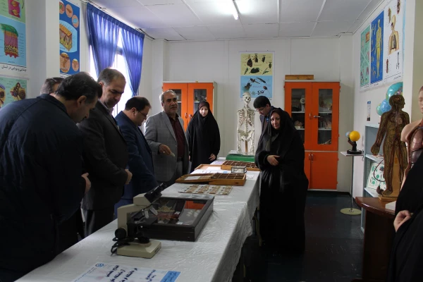 اولین آزمایشگاه علوم تجربی دانشگاه فرهنگیان (ویژه دانشجومعلمان رشته ابتدایی) 2