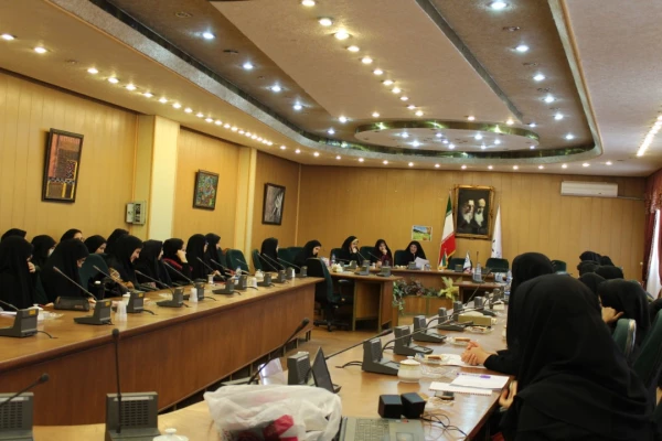 نشست مدرسه طبیعت و تعارض آن با سند تحول بنیادین 4