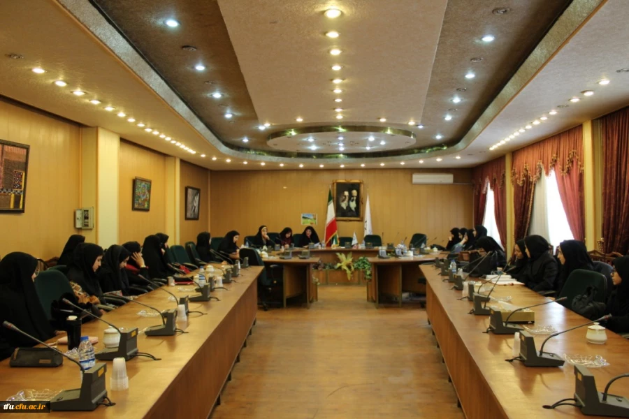 نشست مدرسه طبیعت و تعارض آن با سند تحول بنیادین 6