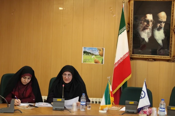 نشست مدرسه طبیعت و تعارض آن با سند تحول بنیادین 7