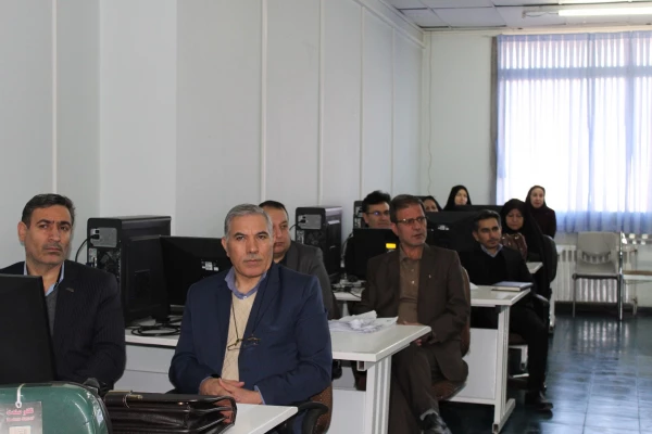کارگاه آموزشی نحوه اجرای دروس رسمی الکترونیکی  دانشگاه فرهنگیان 8