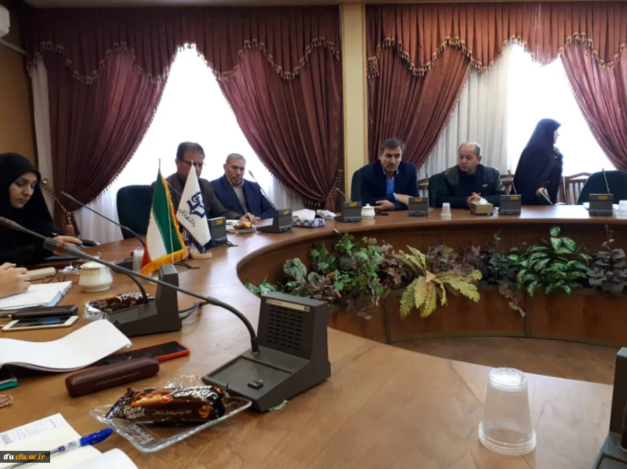 جلسه کمیته پژوهشی پردیس فاطمه الزهرا (س)  3