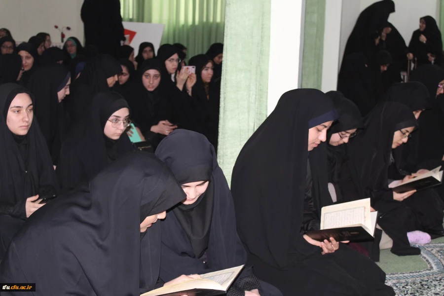 مجلس بزرگداشت شهادت سپهبد حاج قاسم سلیمانی 8