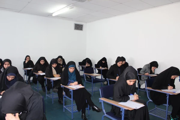 بازدید از روند برگزاری امتحانات نیمسال اول تحصیلی سال 99-98 4