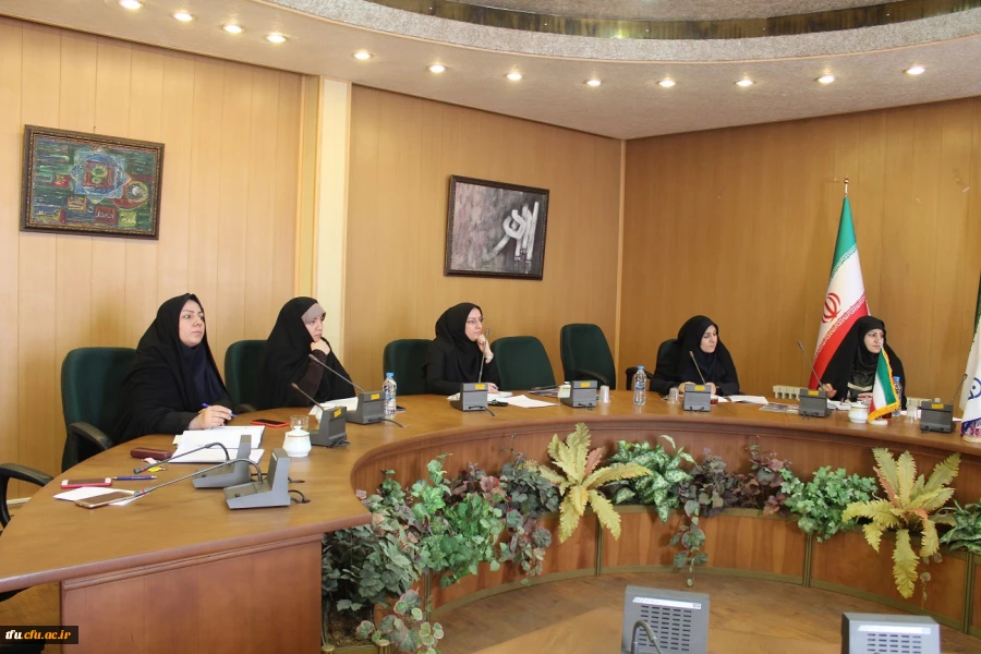 جلسه کمیته علمی"جشنواره استانی تجارب برتر آموزشی- تربیتی پژوهش محور در دوره ابتدائی" 5