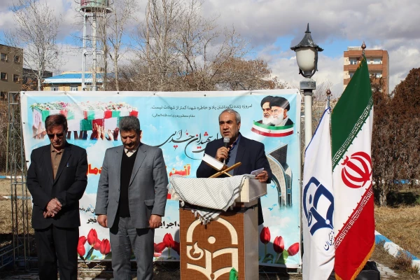 مراسم کلنگ زنی مزار شهید گمنام در محوطه پردیس فاطمه الزهرا(س) 3