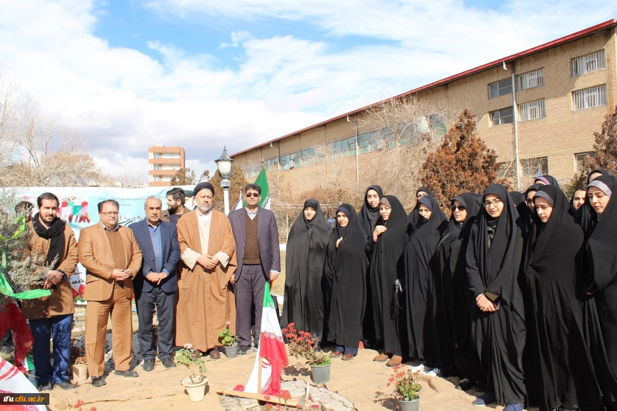 مراسم کلنگ زنی مزار شهید گمنام در محوطه پردیس فاطمه الزهرا(س) 6