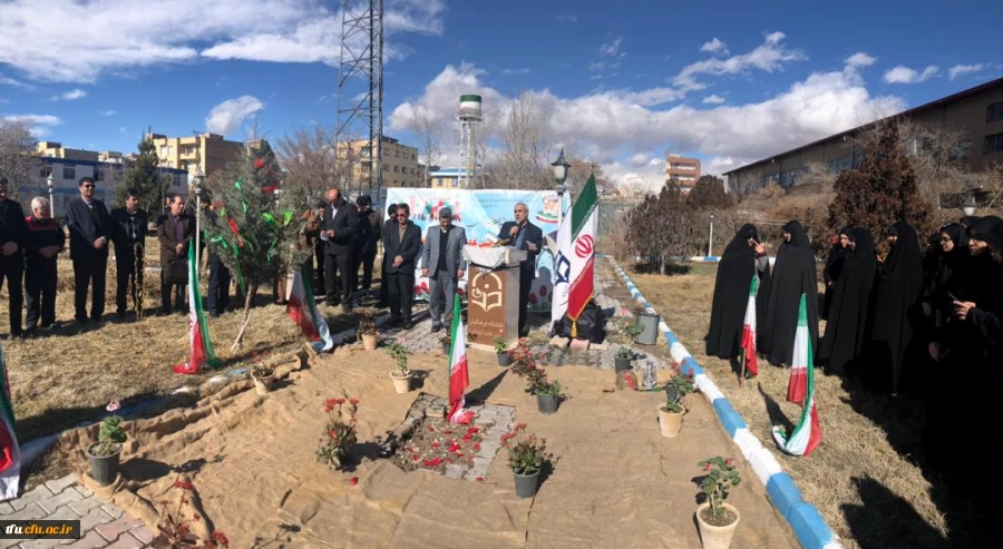 مراسم کلنگ زنی مزار شهید گمنام در محوطه پردیس فاطمه الزهرا(س) 7