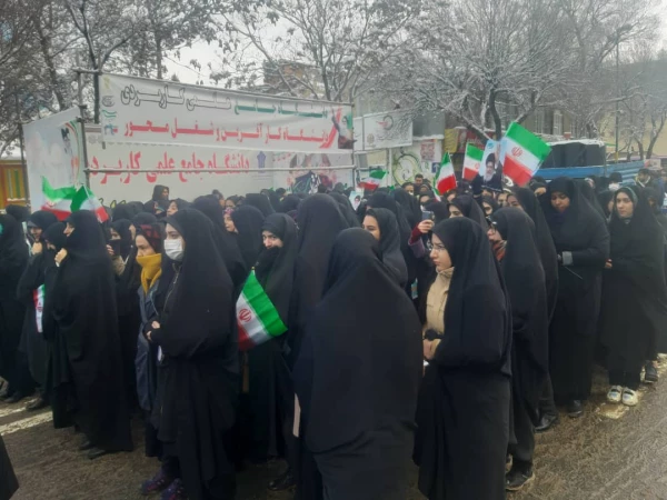 حضور انقلابی دانشگاه فرهنگیان استان آذربایجان شرقی در راهپیمایی 22 بهمن 98 6