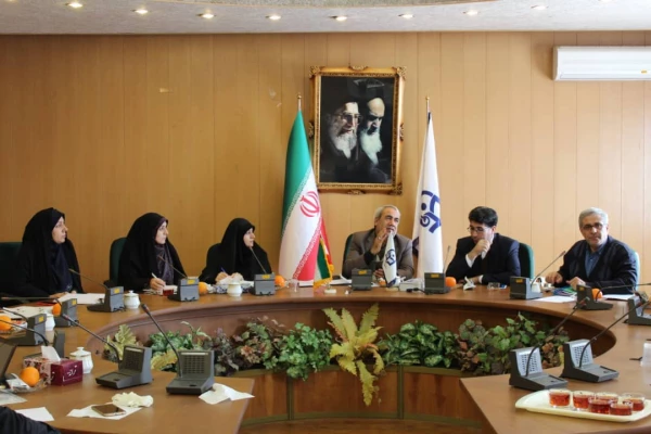 به همت واحد پژوهش برگزار شد:

هفتمین جلسه جشنواره استانی تجارب برتر

 2