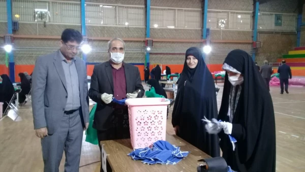 بازدید مدیریت امور استانی و ریاست پردیس فاطمه الزهرا(س) از کارگاه گروه جهادی ستاد پیشگیری از ویروس کرونا 3