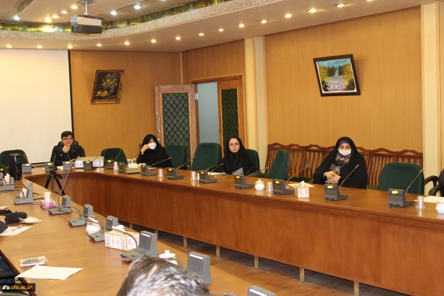 تشکیل اولین جلسه شورای آموزشی گروه های آموزشی ادبیات فارسی و ریاضیات 9