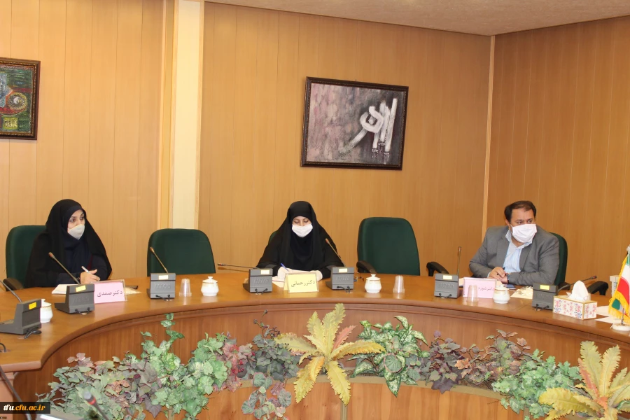 برگزاری جلسه شورای آموزش گروه های آموزشی ریاضی در مورد بررسی فرایند آموزش های مجازی 3