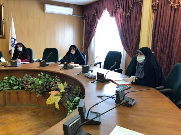 جلسه اردیبهشت ماه کمیته فرهنگی پردیس فاطمه الزهرا (س) 4