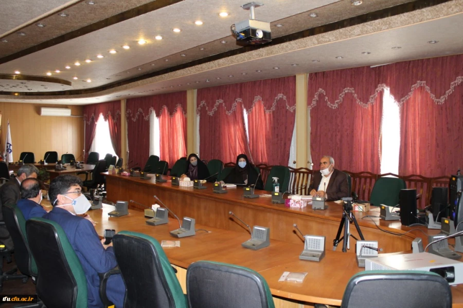 ویدئو کنفرانس با سخنرانی جناب آقای دکتر خنیفر 5