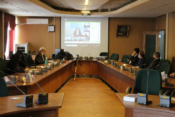 ویدئو کنفرانس با سخنرانی جناب آقای دکتر خنیفر 6