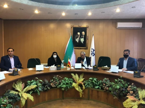 کرسی نقد عدم تطابق سرفصل های حسابان 2 و ریاضی عمومی 1  3