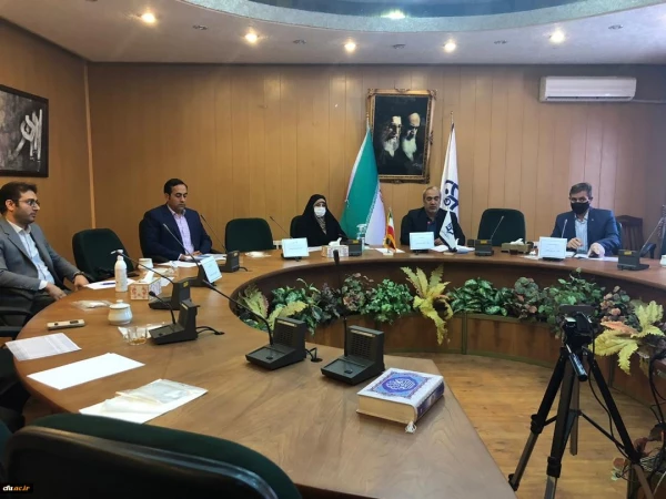 کرسی نقد عدم تطابق سرفصل های حسابان 2 و ریاضی عمومی 1  5