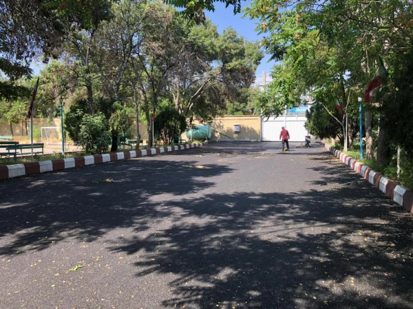 عملیات آسفالت ریزی محوطه پردیس فاطمه الزهرا(س)  تبریز
 8